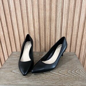 NWOT Nine West Classic Black Heels